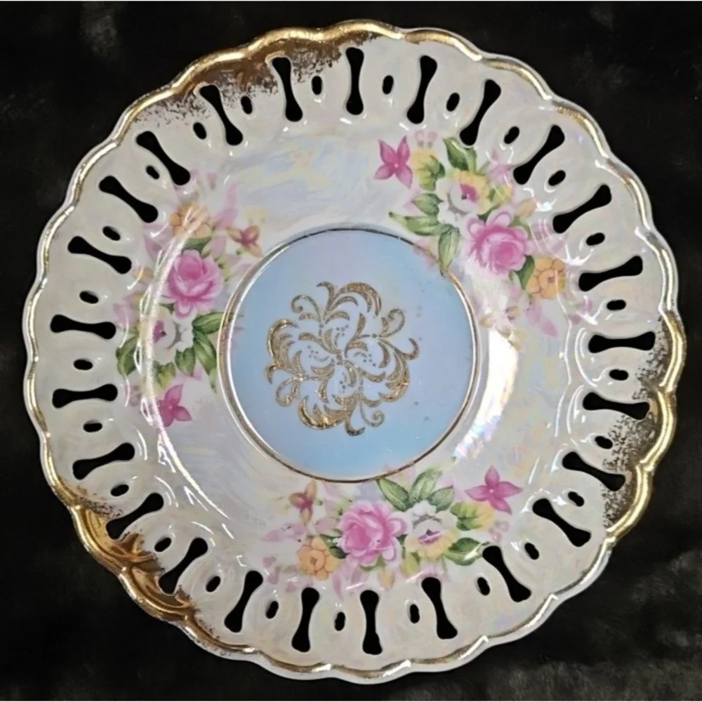 Vintage Royal Ashley Fine China Saucer, Teacup is cracked but‎ I will add it.